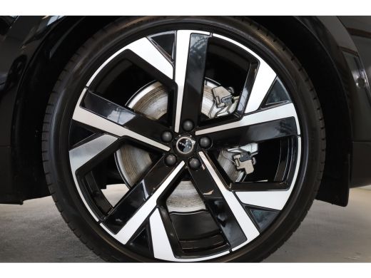 Volvo  XC60 T6 350PK Ultra Black Edition Trekhaak | Luchtvering | Getint Glas | 360&deg; | B&W Audio ActivLease financial lease