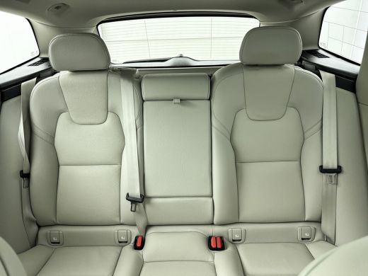 Volvo  XC60 T6 Recharge Plus Bright | 20" |  Panoramadak | Elektrisch verst. stoelen | Adaptieve cruise contr... ActivLease financial lease