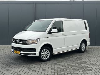 Volkswagen Transporter 2.0 TDI 150 PK / 4MOTION / 1e EIG. / L1H1 / TREKHAAK / ACHTERKLEP / AIRCO / CRUISE / 3-ZITS