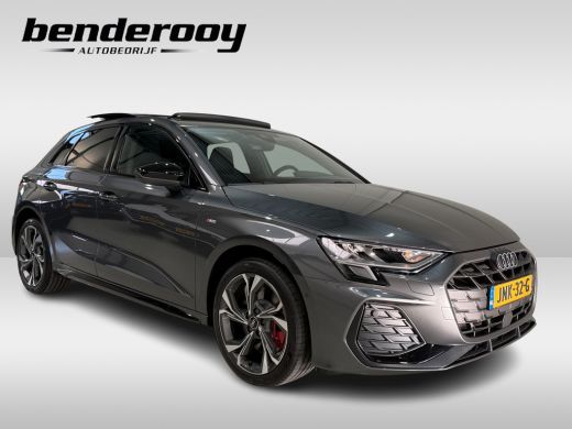 Audi A3 Sportback 45 TFSI e 272pk S edition | Pano dak | Zwart optiek | ACC