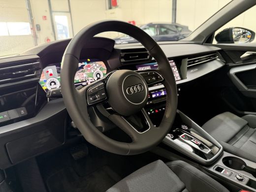 Audi A3 Sportback 45 TFSI e 272pk S edition | Pano dak | Zwart optiek | ACC ActivLease financial lease