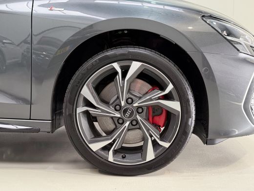 Audi A3 Sportback 45 TFSI e 272pk S edition | Pano dak | Zwart optiek | ACC ActivLease financial lease
