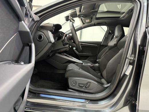 Audi A3 Sportback 45 TFSI e 272pk S edition | Pano dak | Zwart optiek | ACC ActivLease financial lease
