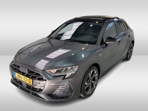Audi A3 Sportback 45 TFSI e 272pk S edition | Pano dak | Zwart optiek | ACC ActivLease financial lease