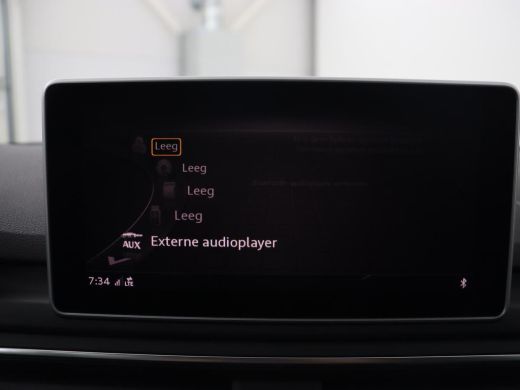 Audi A4 40 TFSI Sport S Line Black Edition | Stoelverwarming | Adaptive cruise | Keyless | Virtual Cockpi... ActivLease financial lease