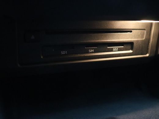 Audi A4 40 TFSI Sport S Line Black Edition | Stoelverwarming | Adaptive cruise | Keyless | Virtual Cockpi... ActivLease financial lease