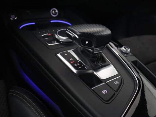 Audi A4 40 TFSI Sport S Line Black Edition | Stoelverwarming | Adaptive cruise | Keyless | Virtual Cockpi... ActivLease financial lease