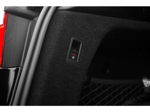 Audi A6 Avant 55 TFSI e quattro S edition Competition | Panoramadak | HUD | Servosluiting | ACC | ActivLease financial lease