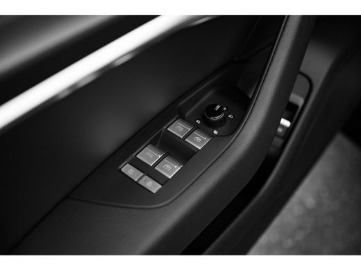 Audi A6 Avant 55 TFSI e quattro S edition Competition | Panoramadak | HUD | Servosluiting | ACC | ActivLease financial lease