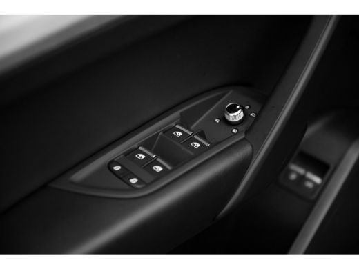 Audi Q5 50 TFSI e S edition Competition | Luchtvering | 21" | Trekhaak | ActivLease financial lease