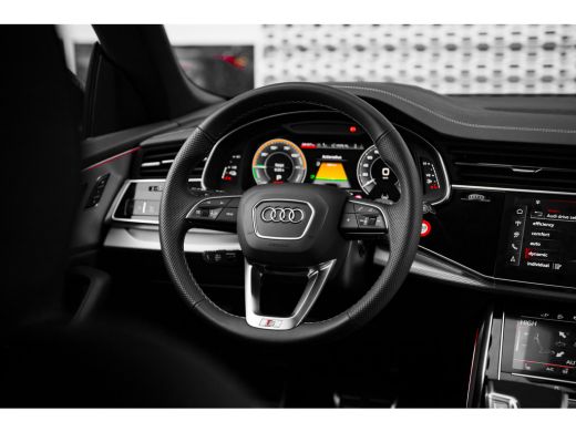 Audi Q8 55 TFSI e quattro Pro Line S | Panoramadak | Trekhaak | Leder | ActivLease financial lease