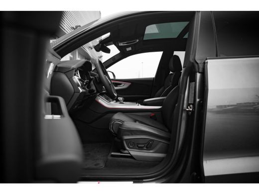 Audi Q8 55 TFSI e quattro Pro Line S | Panoramadak | Trekhaak | Leder | ActivLease financial lease