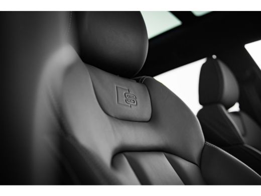 Audi Q8 55 TFSI e quattro Pro Line S | Panoramadak | Trekhaak | Nachtzicht | Leder | ActivLease financial lease