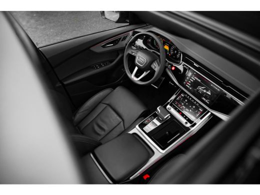 Audi Q8 55 TFSI e quattro Pro Line S | Panoramadak | Trekhaak | Leder | ActivLease financial lease