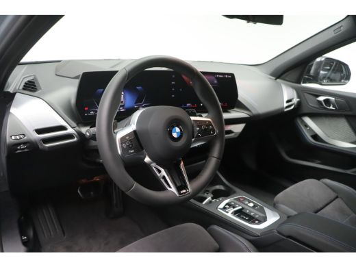 BMW 1 Serie 120 High Executive M Sport Automaat / Sportstoelen / M Adaptief onderstel / Comfort Access / Adap... ActivLease financial lease