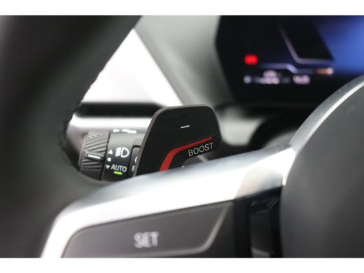 BMW 1 Serie 120 High Executive M Sport Automaat / Sportstoelen / M Adaptief onderstel / Comfort Access / Adap... ActivLease financial lease