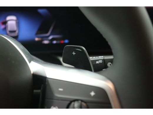 BMW 1 Serie 120 High Executive M Sport Automaat / Sportstoelen / M Adaptief onderstel / Comfort Access / Adap... ActivLease financial lease