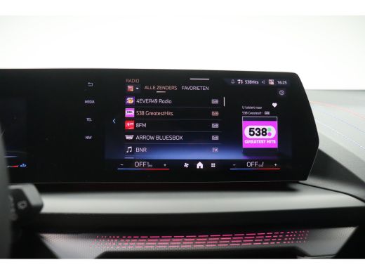 BMW 1 Serie 120 High Executive M Sport Automaat / Sportstoelen / M Adaptief onderstel / Comfort Access / Adap... ActivLease financial lease