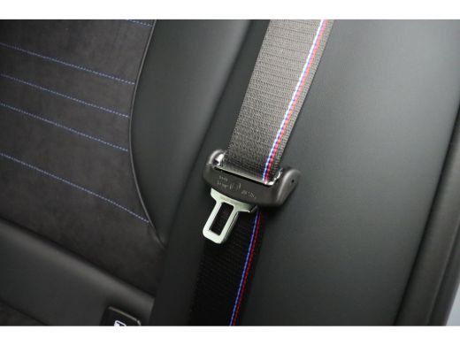 BMW 1 Serie 120 High Executive M Sport Automaat / Sportstoelen / M Adaptief onderstel / Comfort Access / Adap... ActivLease financial lease