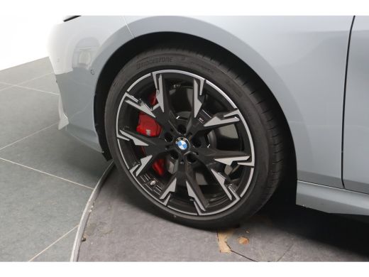 BMW 1 Serie 120 High Executive M Sport Automaat / Sportstoelen / M Adaptief onderstel / Comfort Access / Adap... ActivLease financial lease