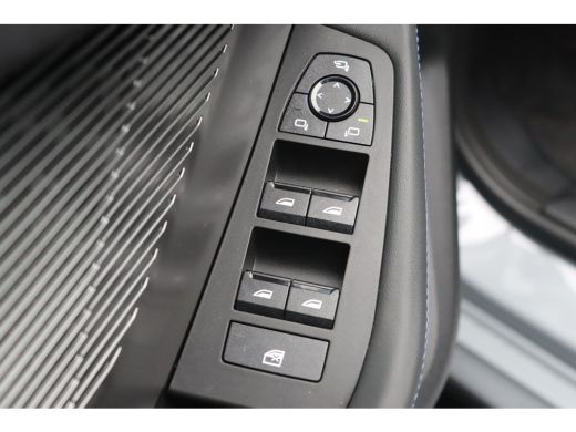 BMW 1 Serie 120 High Executive M Sport Automaat / Sportstoelen / M Adaptief onderstel / Comfort Access / Adap... ActivLease financial lease