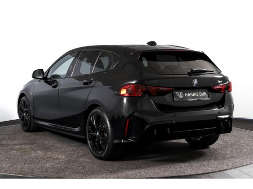 BMW 1 Serie 120 M Sport (Nieuw Model) - Automaat | Dig. Cockpit | Adapt. Cruise | Stoelverw. | PDC | Camera |... ActivLease financial lease