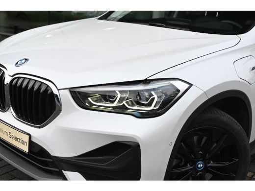 BMW X1 xDrive25e High Executive Automaat / Panoramadak / Achteruitrijcamera / Comfort Access / LED / Hea... ActivLease financial lease