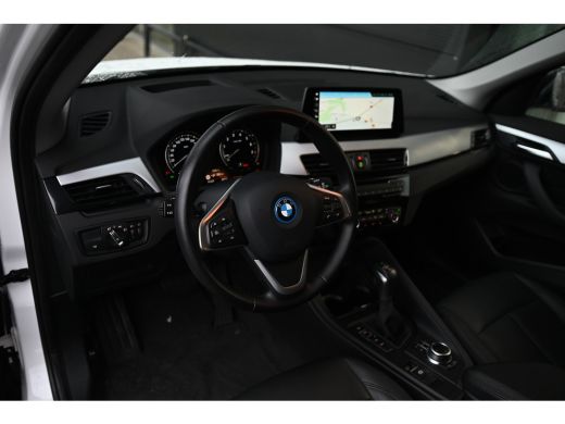 BMW X1 xDrive25e High Executive Automaat / Panoramadak / Achteruitrijcamera / Comfort Access / LED / Hea... ActivLease financial lease