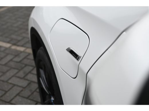 BMW X1 xDrive25e High Executive Automaat / Panoramadak / Achteruitrijcamera / Comfort Access / LED / Hea... ActivLease financial lease