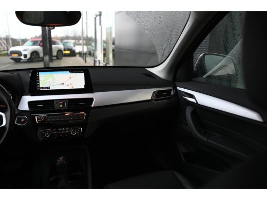BMW X1 xDrive25e High Executive Automaat / Panoramadak / Achteruitrijcamera / Comfort Access / LED / Hea... ActivLease financial lease