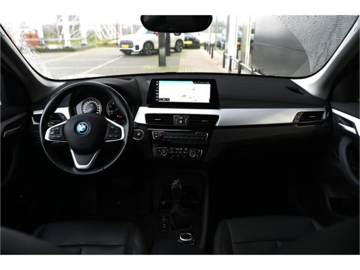 BMW X1 xDrive25e High Executive Automaat / Panoramadak / Achteruitrijcamera / Comfort Access / LED / Hea... ActivLease financial lease