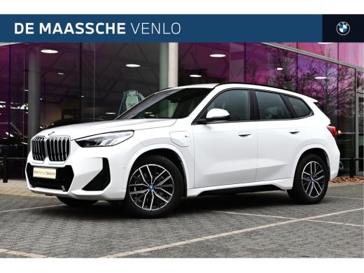 BMW X1 xDrive25e M Sport Automaat / Trekhaak / Sportstoelen / Achteruitrijcamera / M Adaptief onderstel ...