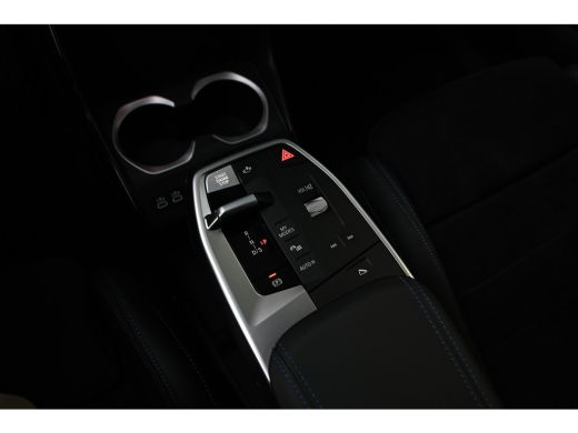 BMW X1 xDrive25e M Sport Automaat / Trekhaak / Sportstoelen / Achteruitrijcamera / M Adaptief onderstel ... ActivLease financial lease