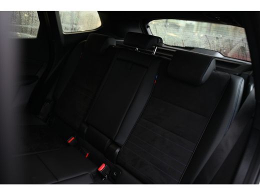 BMW X1 xDrive25e M Sport Automaat / Trekhaak / Sportstoelen / Achteruitrijcamera / M Adaptief onderstel ... ActivLease financial lease