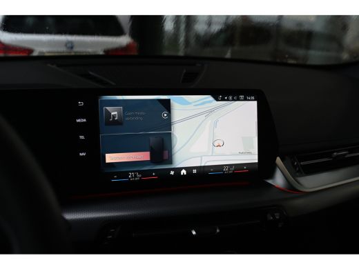 BMW X1 xDrive25e M Sport Automaat / Trekhaak / Sportstoelen / Achteruitrijcamera / M Adaptief onderstel ... ActivLease financial lease