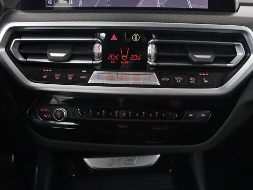BMW X3 xDrive30e M Sport | Panoramadak | Leder | Stoelverwarming | Camera | Sportstoelen | Carplay | 20'... ActivLease financial lease
