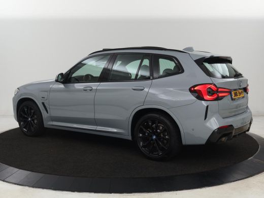 BMW X3 xDrive30e M Sport | Panoramadak | Leder | Stoelverwarming | Camera | Sportstoelen | Carplay | 20'... ActivLease financial lease