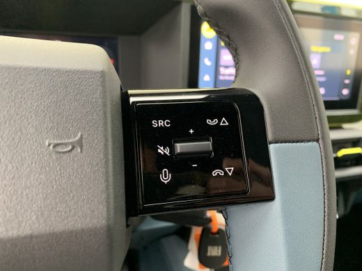 Fiat Grande Panda 1.2 Hybrid La Prima Airco | Camera | Cruise Contol | DAB | LED | LMV 17" | Navi | PDC V&A | ActivLease financial lease