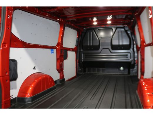 Ford E-Transit Custom 340 L2 H1 Limited 65 kWh 218pk 2x schuifdeur Led 360 Camera B&O ActivLease financial lease