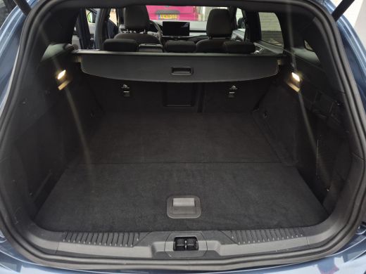 Ford Focus 1.0 EcoBoost Hybrid ST Line X 125pk | Winter Pack | Driver Ass. Pack | Pano | 18' Inch | Elekt. a... ActivLease financial lease