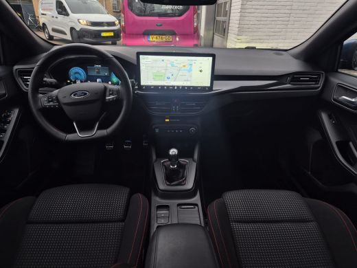 Ford Focus 1.0 EcoBoost Hybrid ST Line X 125pk | Winter Pack | Driver Ass. Pack | Pano | 18' Inch | Elekt. a... ActivLease financial lease