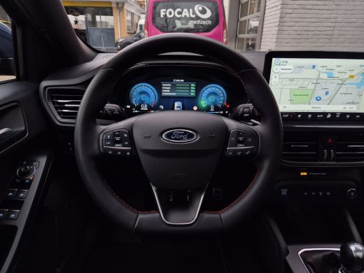 Ford Focus 1.0 EcoBoost Hybrid ST Line X 125pk | Winter Pack | Driver Ass. Pack | Pano | 18' Inch | Elekt. a... ActivLease financial lease