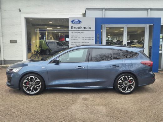 Ford Focus 1.0 EcoBoost Hybrid ST Line X 125pk | Winter Pack | Driver Ass. Pack | Pano | 18' Inch | Elekt. a... ActivLease financial lease