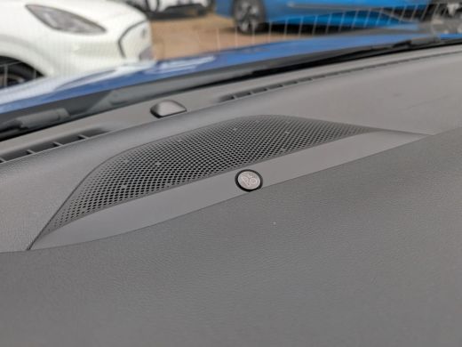 Ford Focus 1.0 EcoBoost Hybrid ST Line X 125pk | Winter Pack | Driver Ass. Pack | Pano | 18' Inch | Elekt. a... ActivLease financial lease