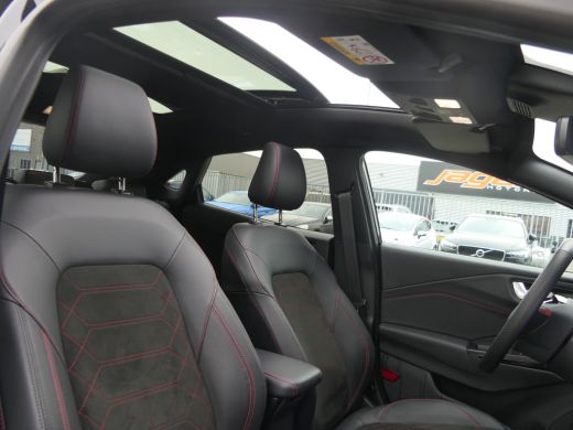 Ford Puma 1.0 EcoBoost Hybrid Automaat ST-Line X | Panoramadak | Winterpack | Adaptive Cruise | BLIS | 19 I... ActivLease financial lease