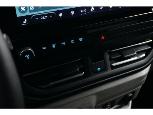 Ford Tourneo Custom Custom Plug-in Hybrid 233PK 340 L1 Titanium 8 Persoons | 360 Camera | Adaptive Cruise | BLIS | St... ActivLease financial lease