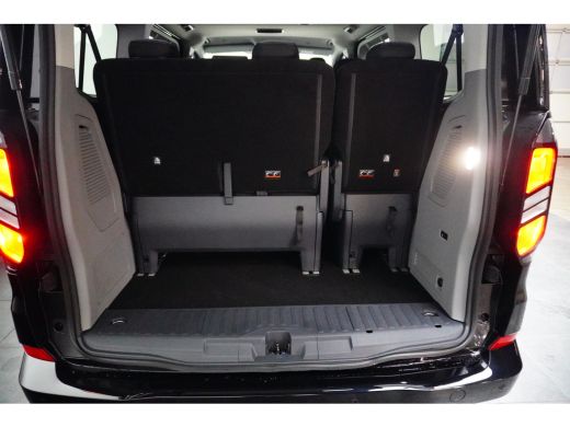 Ford Tourneo Custom Custom Plug-in Hybrid 233PK 340 L1 Titanium 8 Persoons | 360 Camera | Adaptive Cruise | BLIS | St... ActivLease financial lease