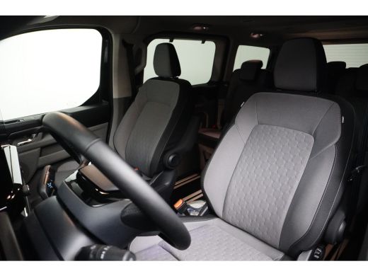 Ford Tourneo Custom Custom Plug-in Hybrid 233PK 340 L1 Titanium 8 Persoons | 360 Camera | Adaptive Cruise | BLIS | St... ActivLease financial lease