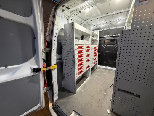 Ford Transit Custom 340 2.0 TDCI 130PK Euro 6 L1H2 CarPlay/cruise control/stoelverwarming ActivLease financial lease