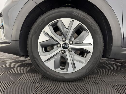 Kia e-Niro ExecutiveLine 64 kWh (3-Fase) {SOH-100%) (INCL-BTW)  Aut *HEATPUMP | LUXURY-LEATHER | FULL-LED | ... ActivLease financial lease